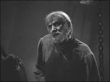 Bela Lugosi como el jorobado Ygor y su cuello torcido, en La sombra de Frankenstein